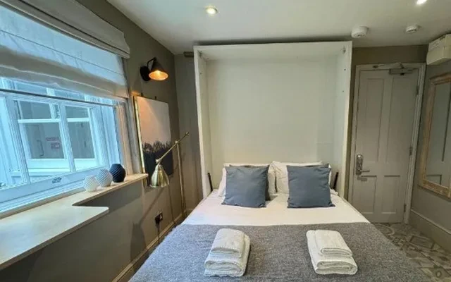 LH-197 Gloucester Place 4