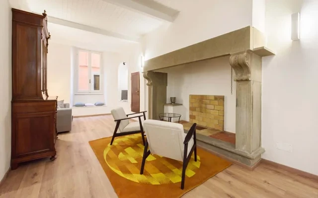 Uffizi 3 bedrooms 2
