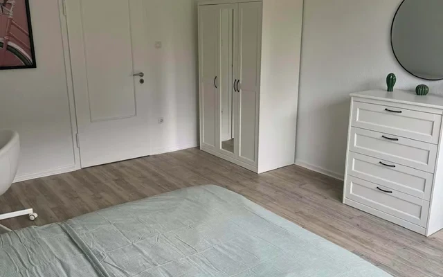 Luegallee Dusseldorf 40545 Germany 2