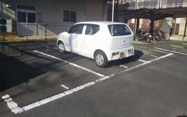 レオパレスブルースカイ 3