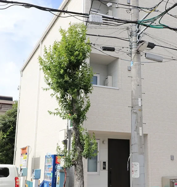 C51/L130 Tokyoβ 町屋駅前