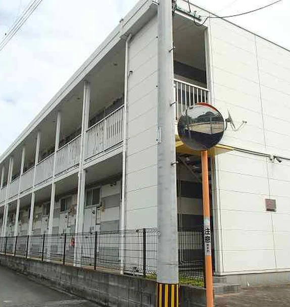 レオパレスユニバサイド黒髪 205号室