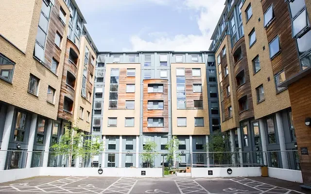 Gob Islington Residence 1