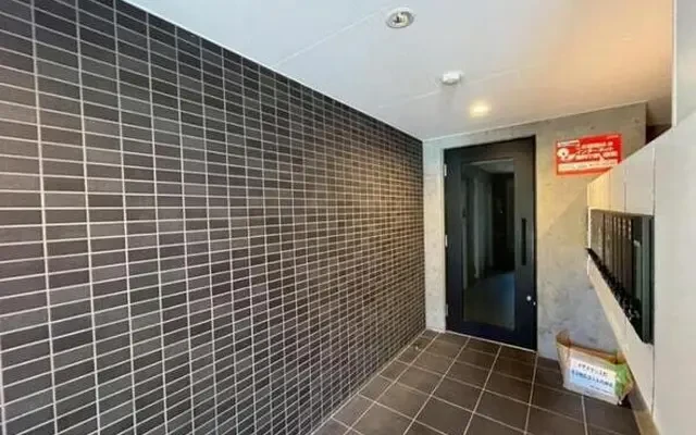 Felicia Court Room 402 1