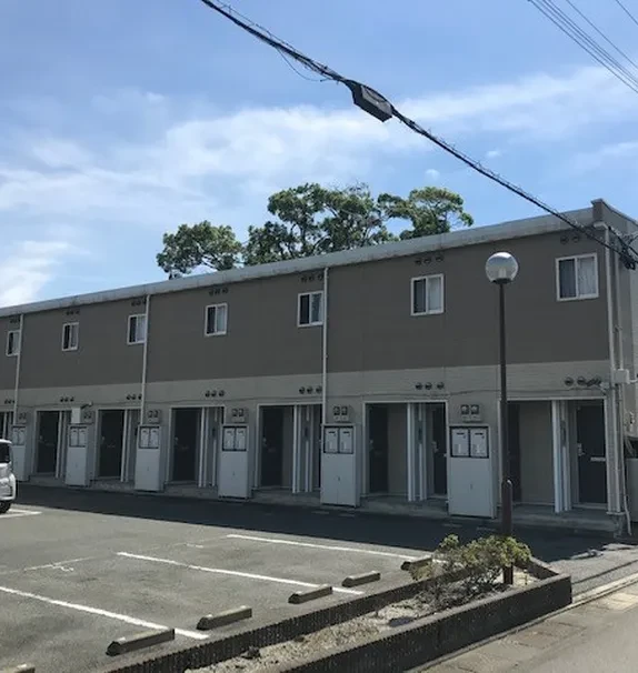 レオパレスセレーナ