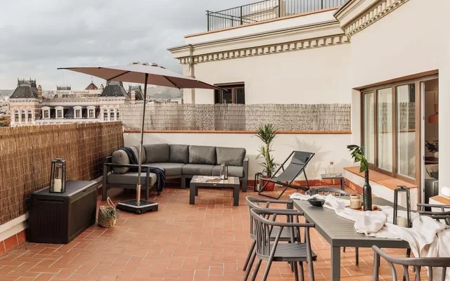 Iaso - 2 bedrooms and terrace in Eixample Dreta 4