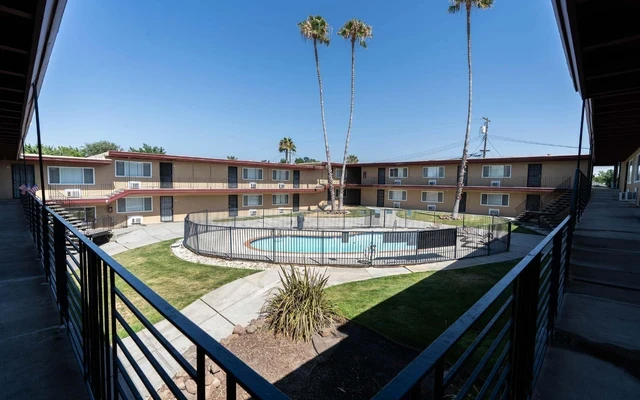 Oakridge Apartments 2
