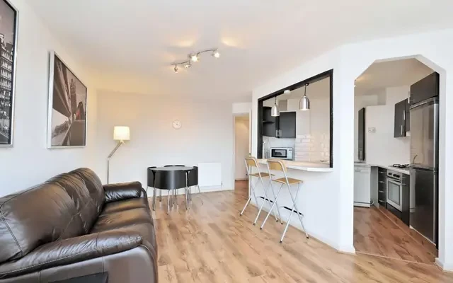 China Court, Asher Way, Wapping, London, E1W 2JF 0