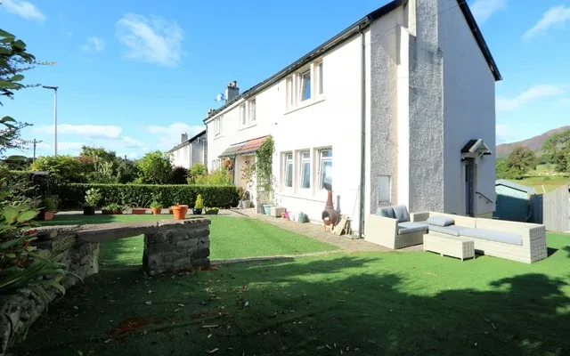 Creityhall Road, G63 0JA 0