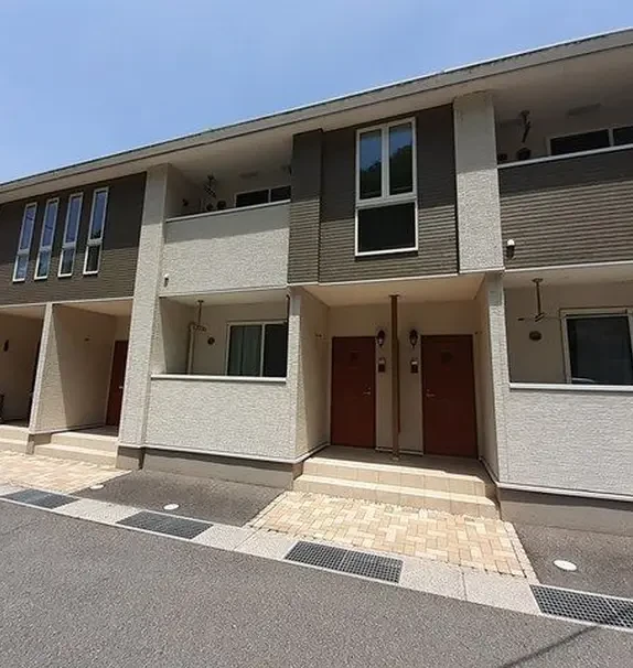 アート・ハウス 弐番館 102号室