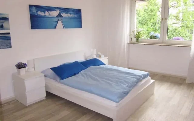 Beautiful quiet full serviced flat - excellent location 4
