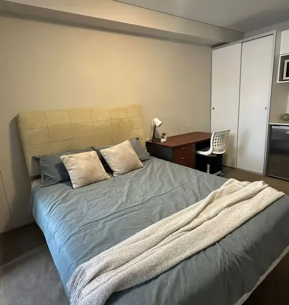 305 Anzac Parade