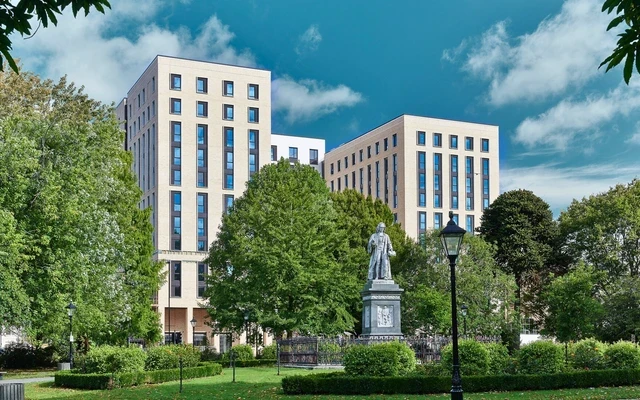 Southampton Crossings 0