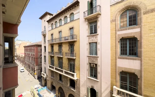 J21 - Carrer de Jonqueres Barcelona 08003 Spain 2