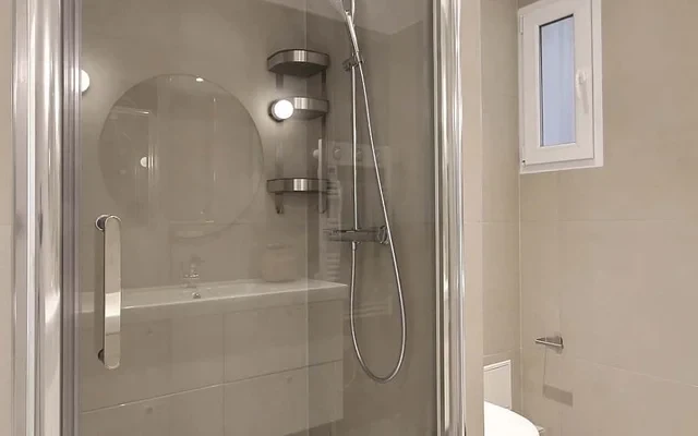 Rue Rennequin - Paris student accommodation - 2 Bedrooms Apartment