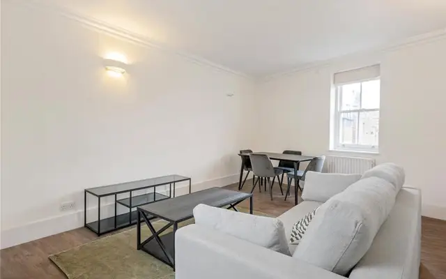 LH-New Oxford Street 3