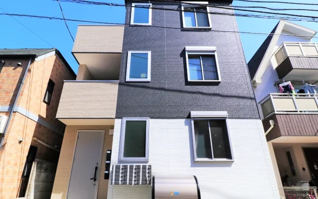 J182 Tokyoβ Higashi-Nagasaki 1 0