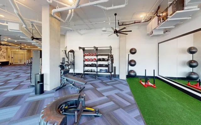 Atlas Blue Hill Apartments – Studentenunterkunft in Kirchenberg – Fitnessstudio