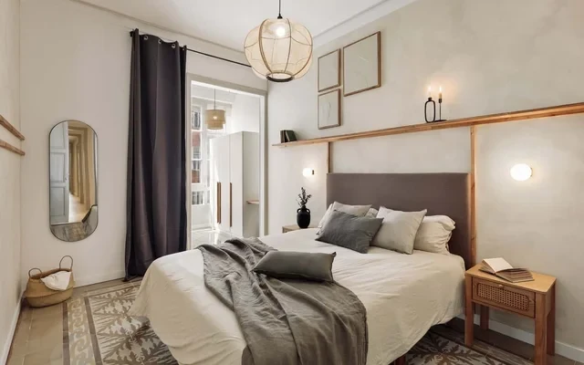 Lluna - 2 Bedrooms and office in Gracia 1
