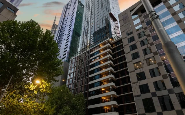 UniLodge Melbourne Central 1