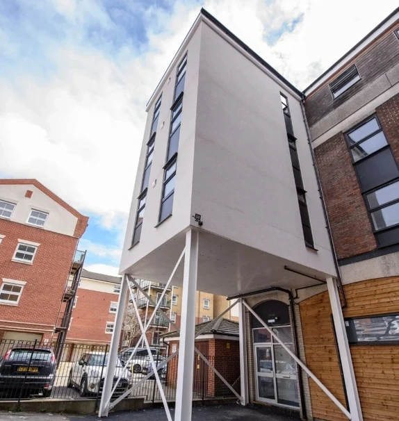 Ares Apartment - The Flame of Town