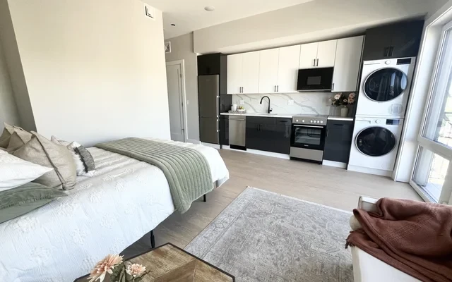 872 Broadway 3