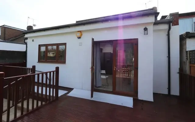 apartment in Ilford 1
