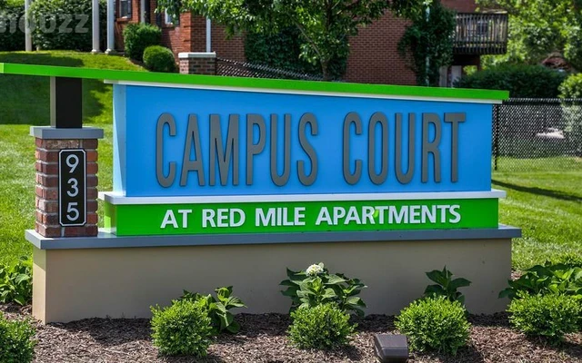 Yugo Lexington Campus Court 0