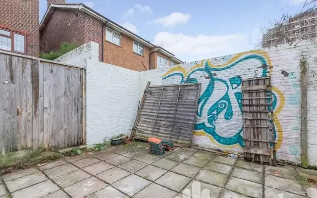 6 Bed Terraced HMO House 1