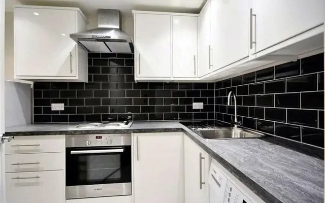 Warren Court, Euston Road, London, NW1 3AA 2