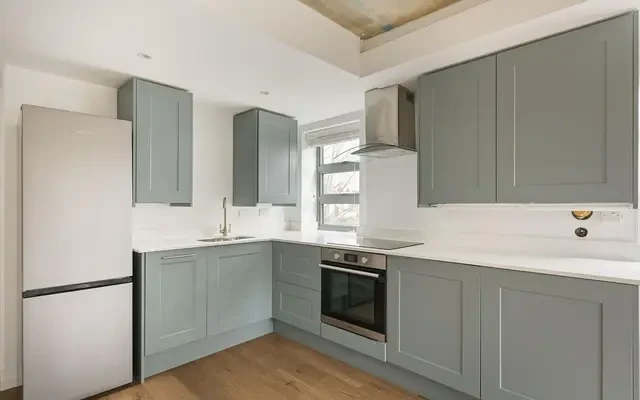 Elm Grove, London, SW19 4ET 1