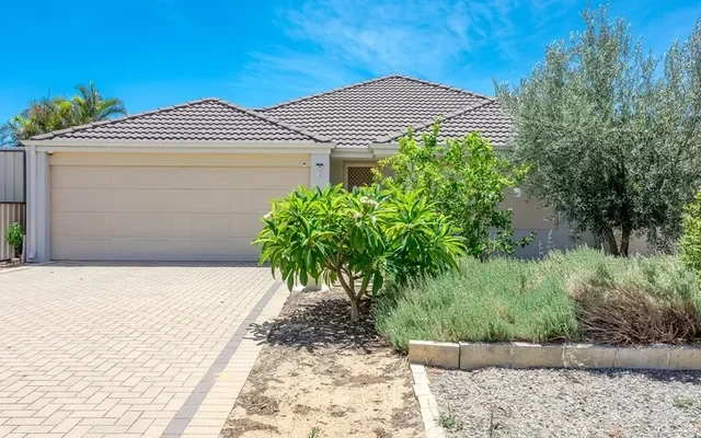 1B Coolburra Court 1