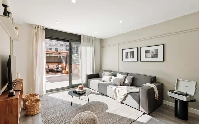 Montsia - 3 bedrooms and a terrace in Les Corts 2