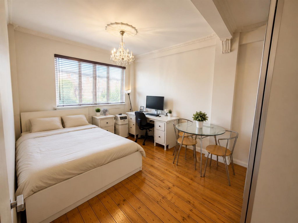 LH-West Kensington Court