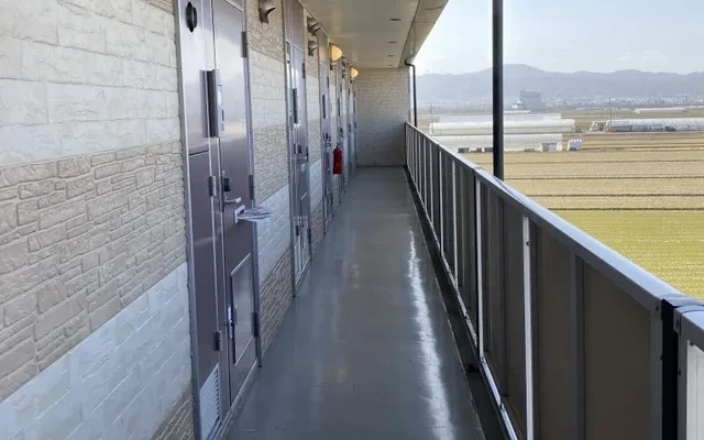 レオパレスクリスタル 1