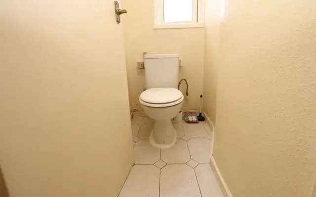 apartment in Mile End 1