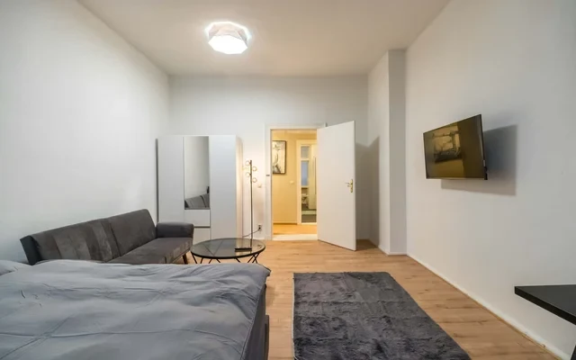 Schoenhauser Allee 4