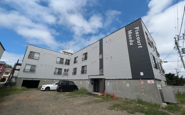 Pier Court Maeda 0