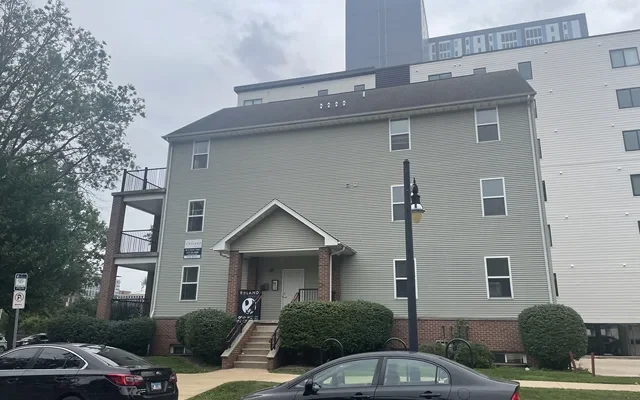 601 S Fourth 3