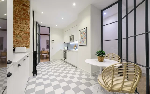 Blinds Apartment 0