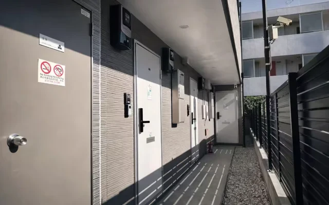 Louis Stage Nishigahara 1