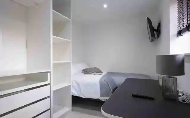27 Sewells Walk 4