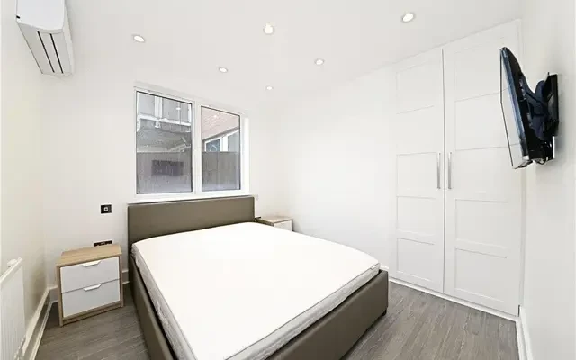 Regent Court, North Bank, London, NW8 8UW 4