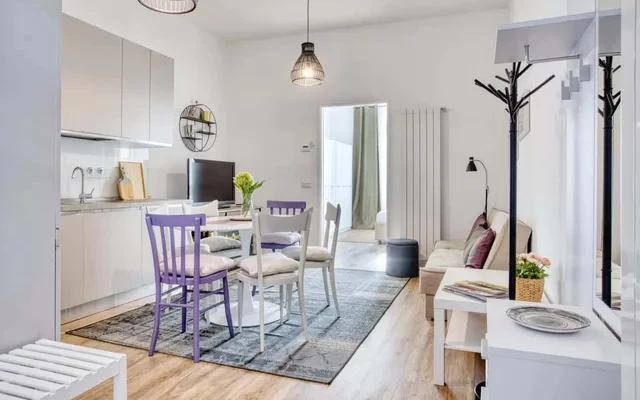 Chic 1-bed flat in De Angeli 0