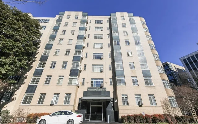 Baystate Apartments 0