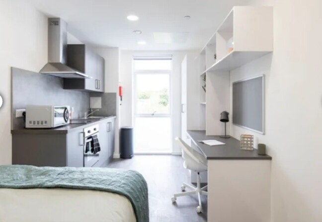 Classic Studio Upper