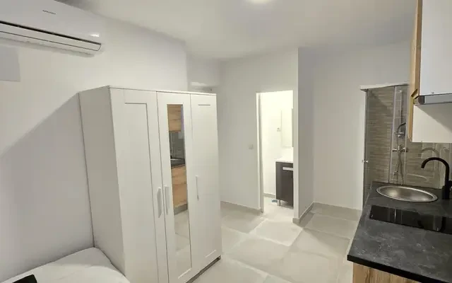 studio in Angel's Gate 4