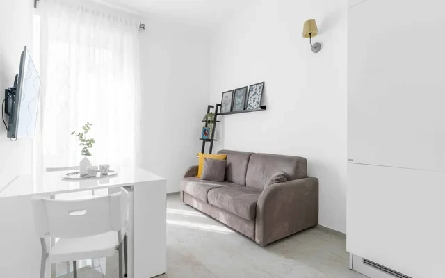 Apartment in Via Tonale, Milano for 45 m² with 1 bedrooms 2