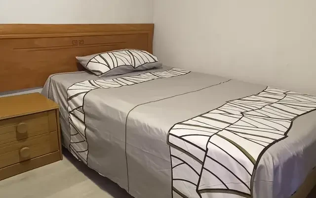 Good-looking single bedroom in Villaverde 0