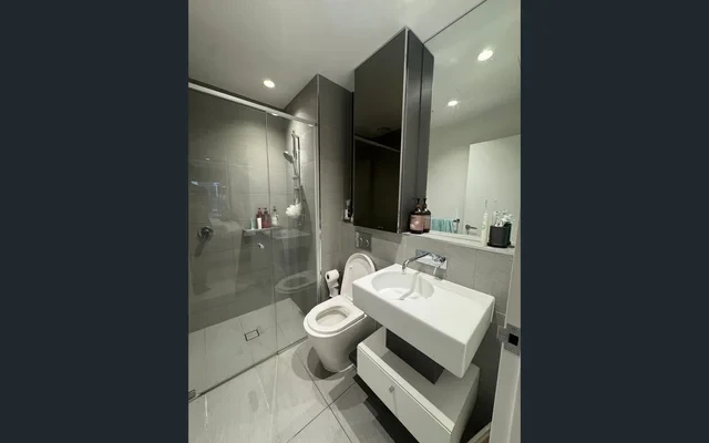 639 Little Lonsdale Street - Melbourne student accommodation - master room*2313b
